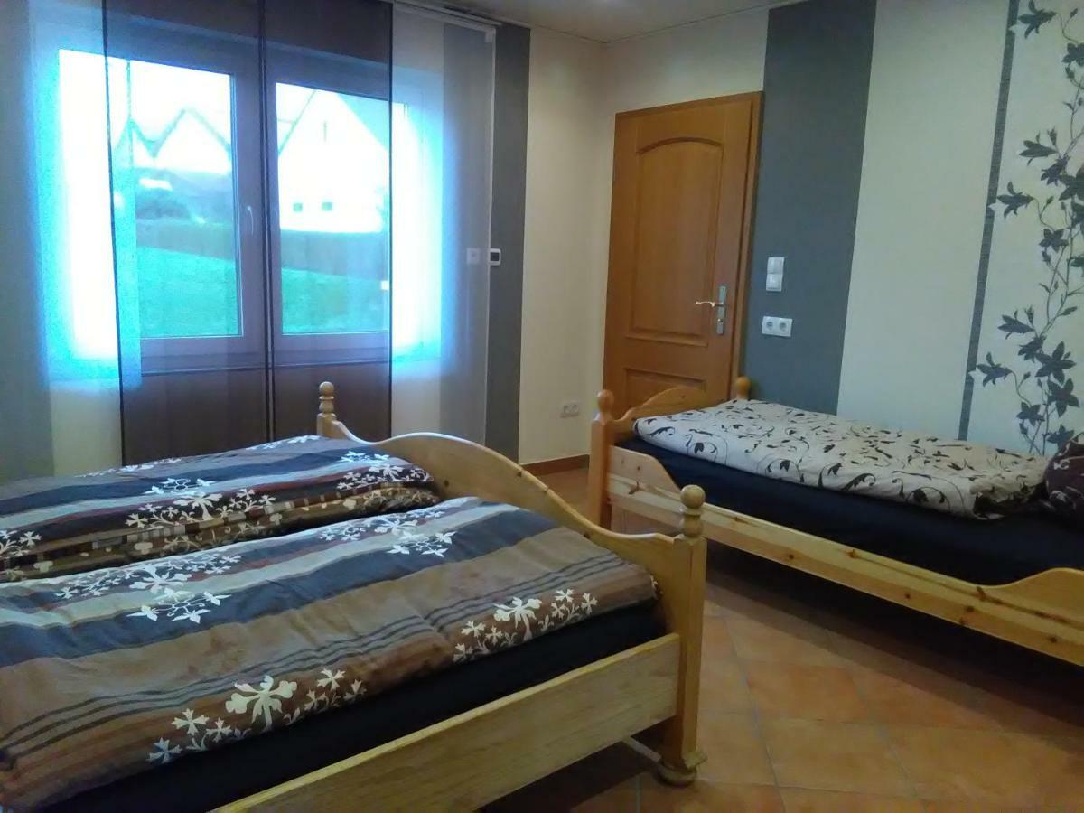 Gaestehaus Kleine Lana Obersuhl Ngoại thất bức ảnh